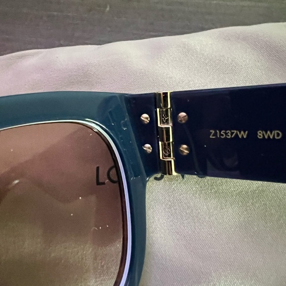 Louis Vuitton sunglasses - Picture 7 of 10